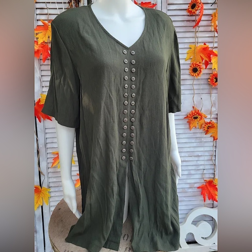 CAREER ELEMENTS Vintage tunic, front button detail